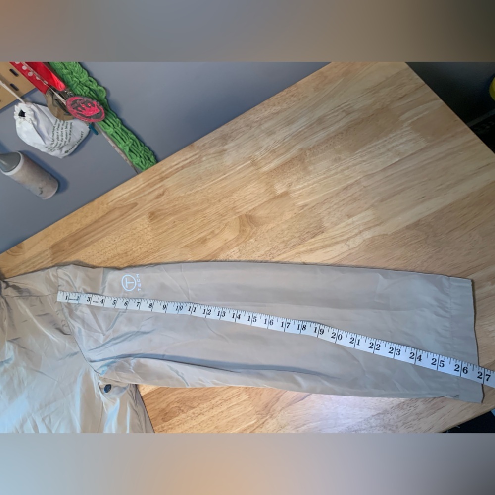 Tumi Men’s Rain Jacket Size XL Beige Color - Picture 9 of 16